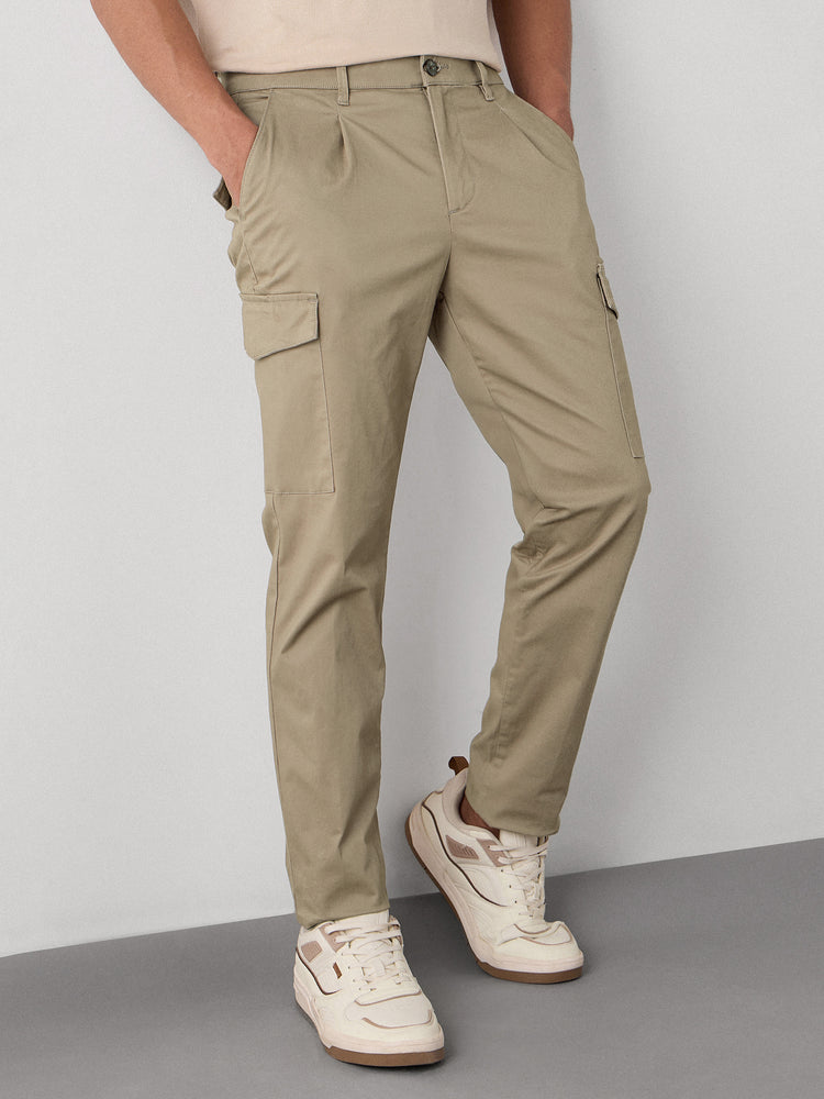 Relaxed Fit Pleated Cargo Trouser