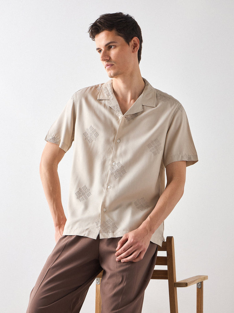 Relaxed Fit Embroidery Shirt