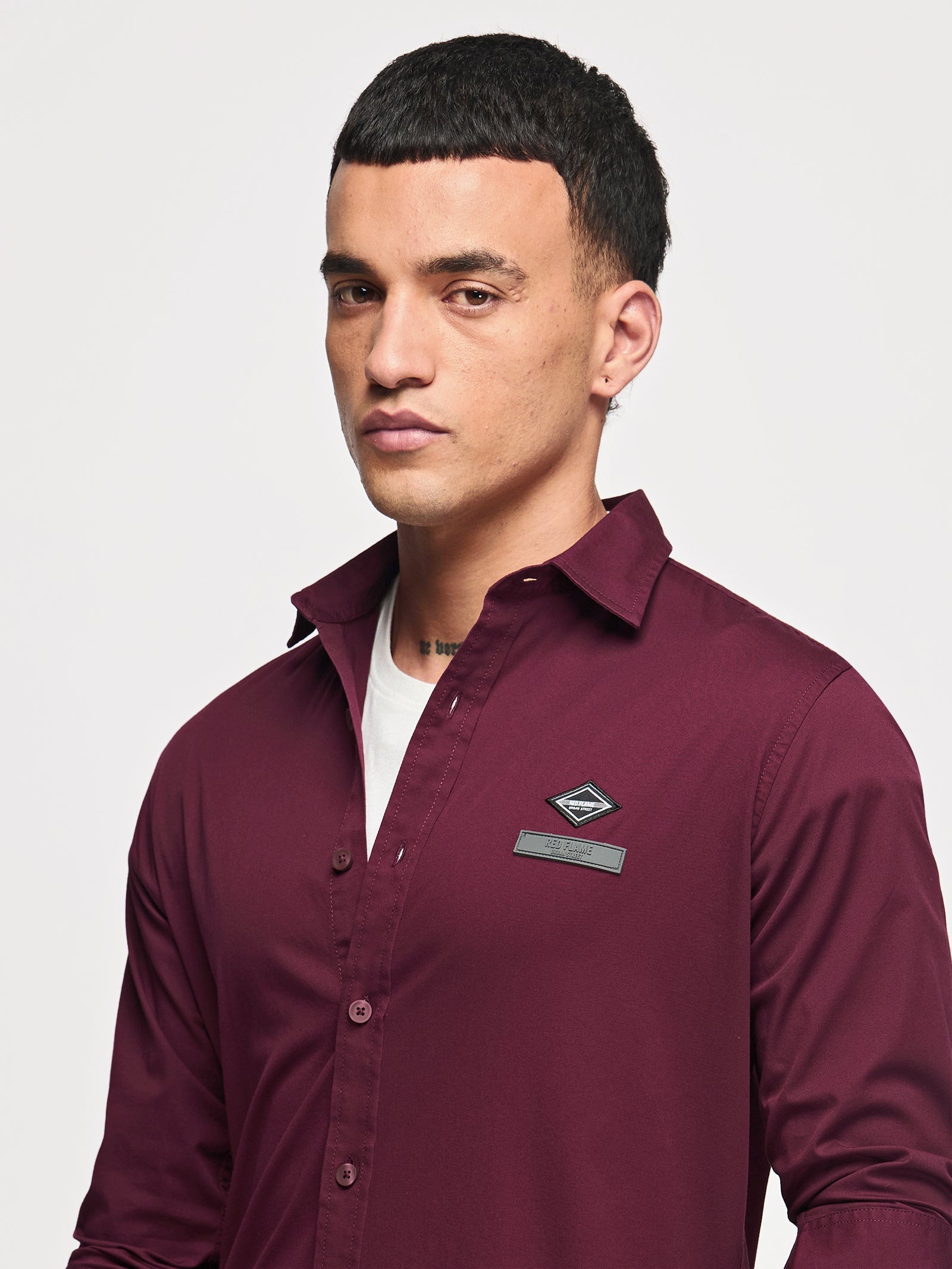 Chest Logo Stretch Shirt