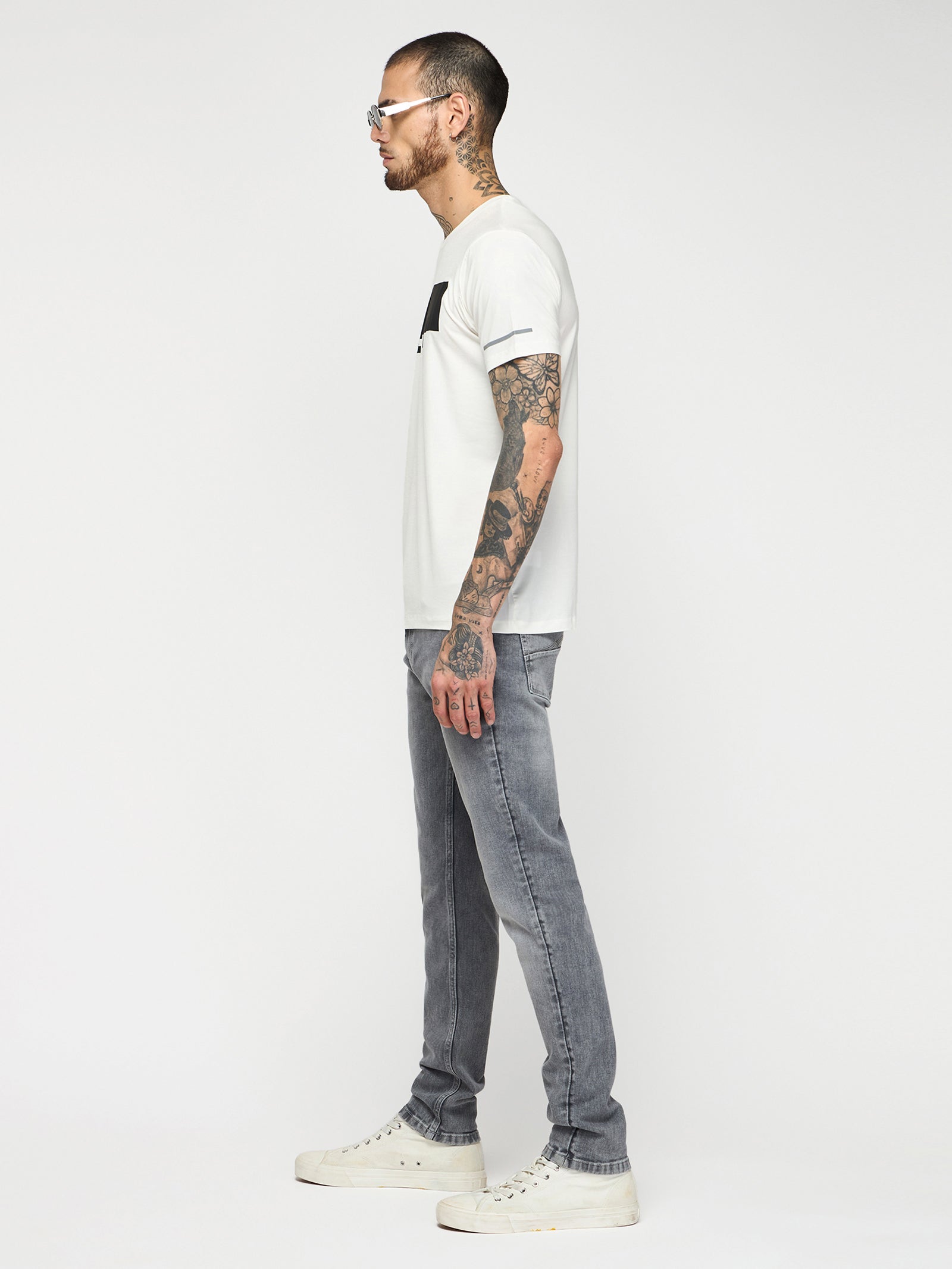 Chest Graphic Stretch T-Shirt