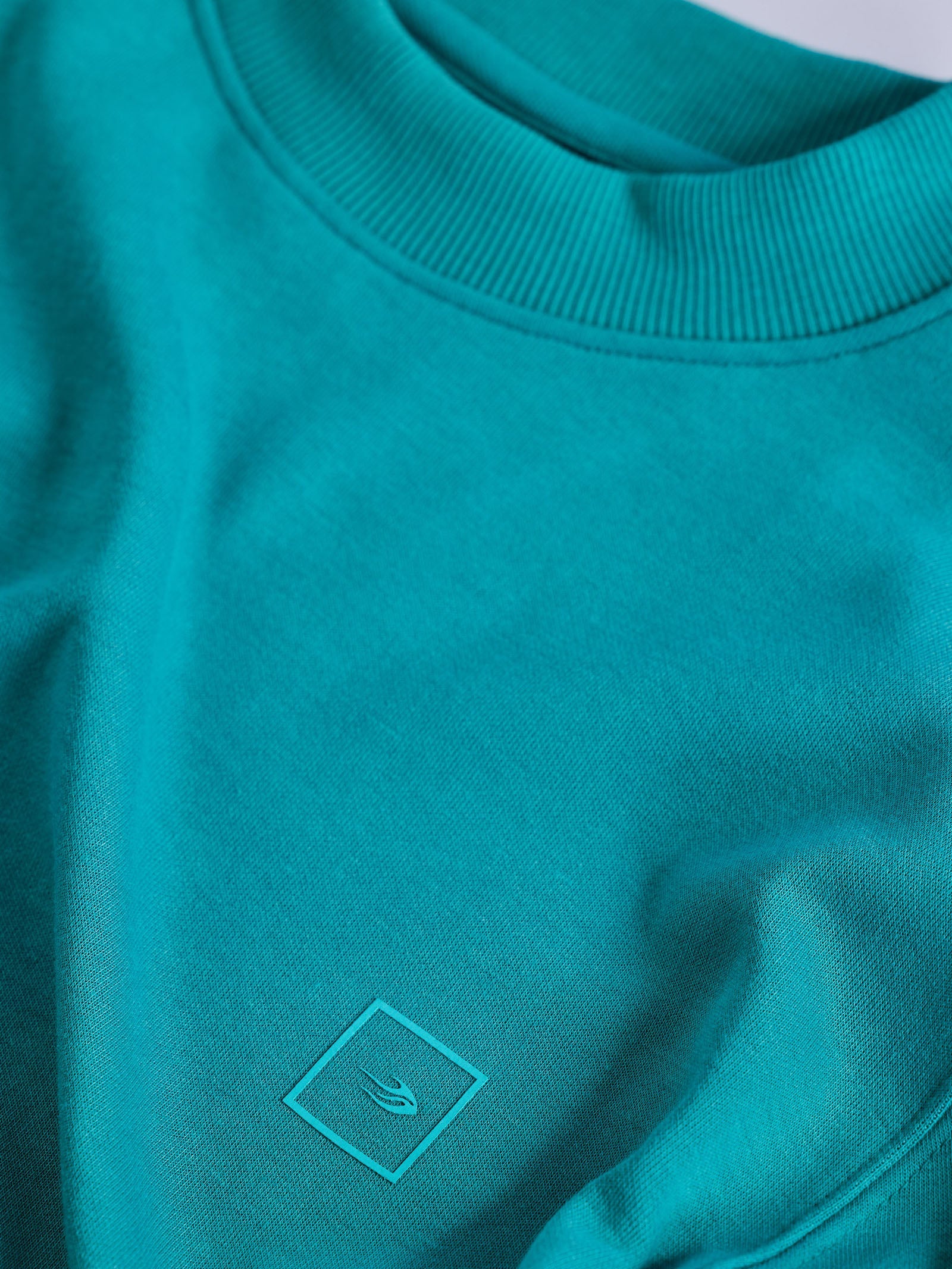 Green Interlocked High Neck Sweatshirt