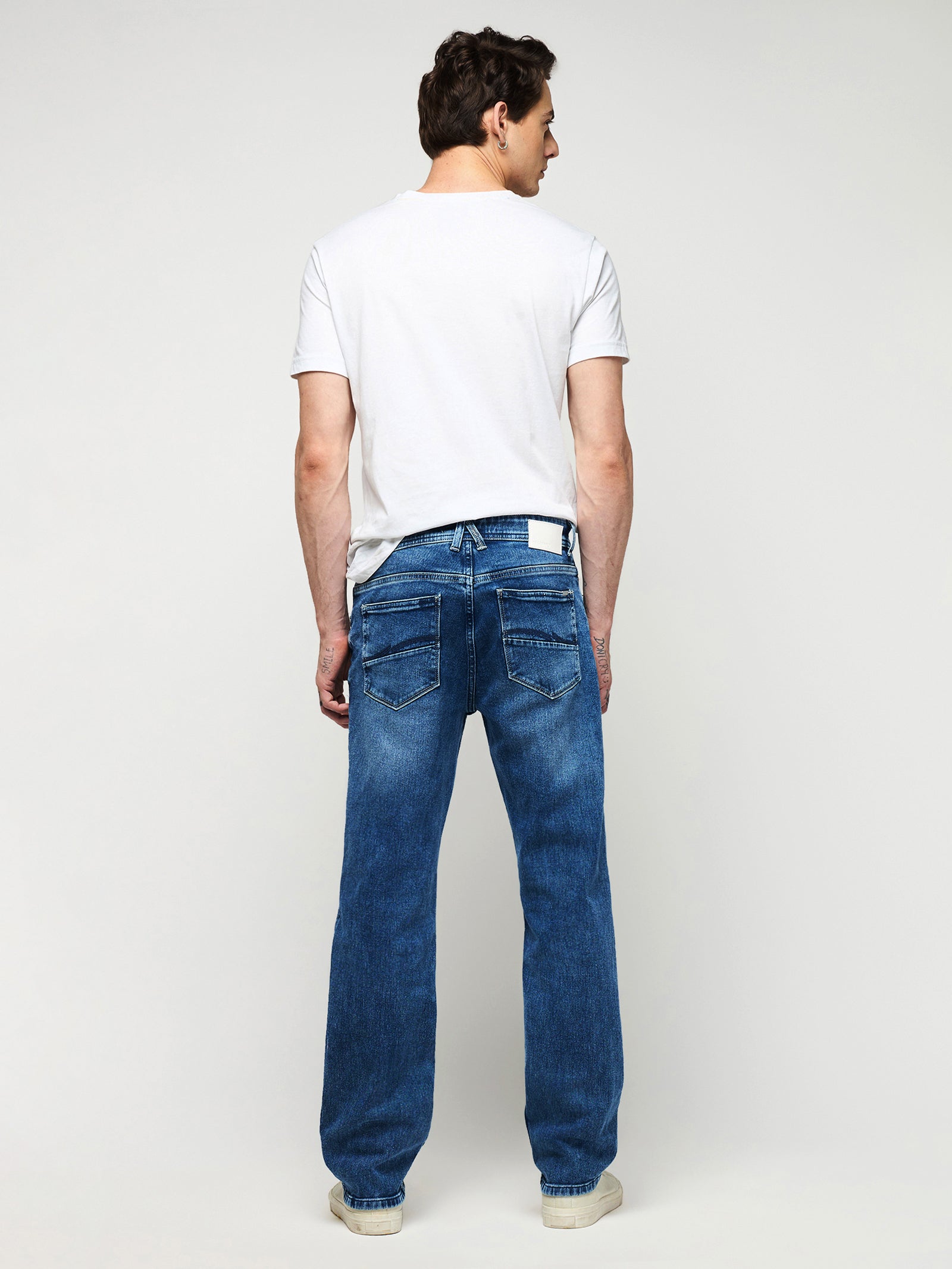 Relaxed Fit Medium Wash Jeans